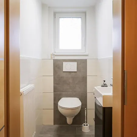 Grosses In Oberwoelz * Oberholz