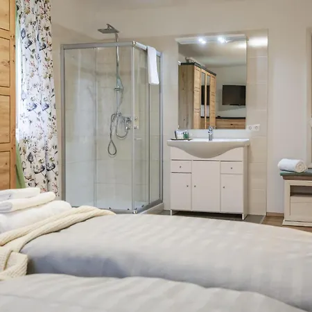 Grosses In Oberwoelz Hinteregg