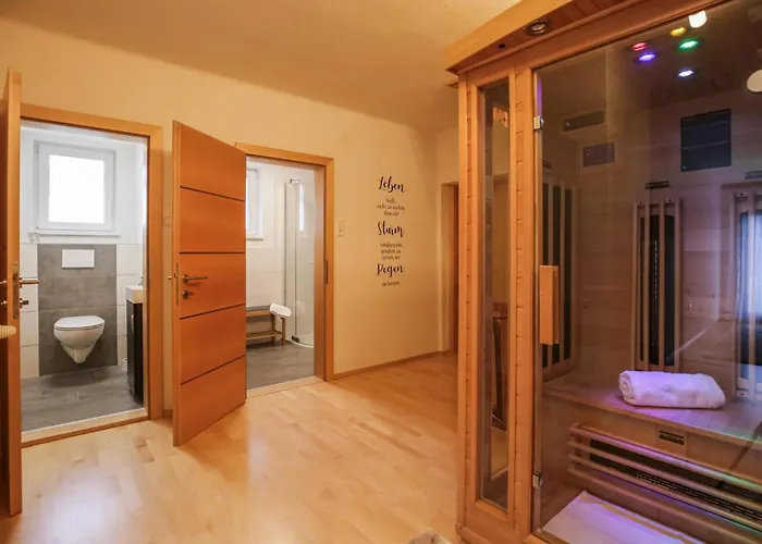 Grosses In Oberwoelz * Oberholz