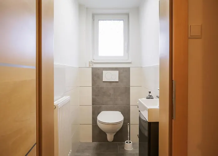 Grosses In Oberwoelz * Oberholz